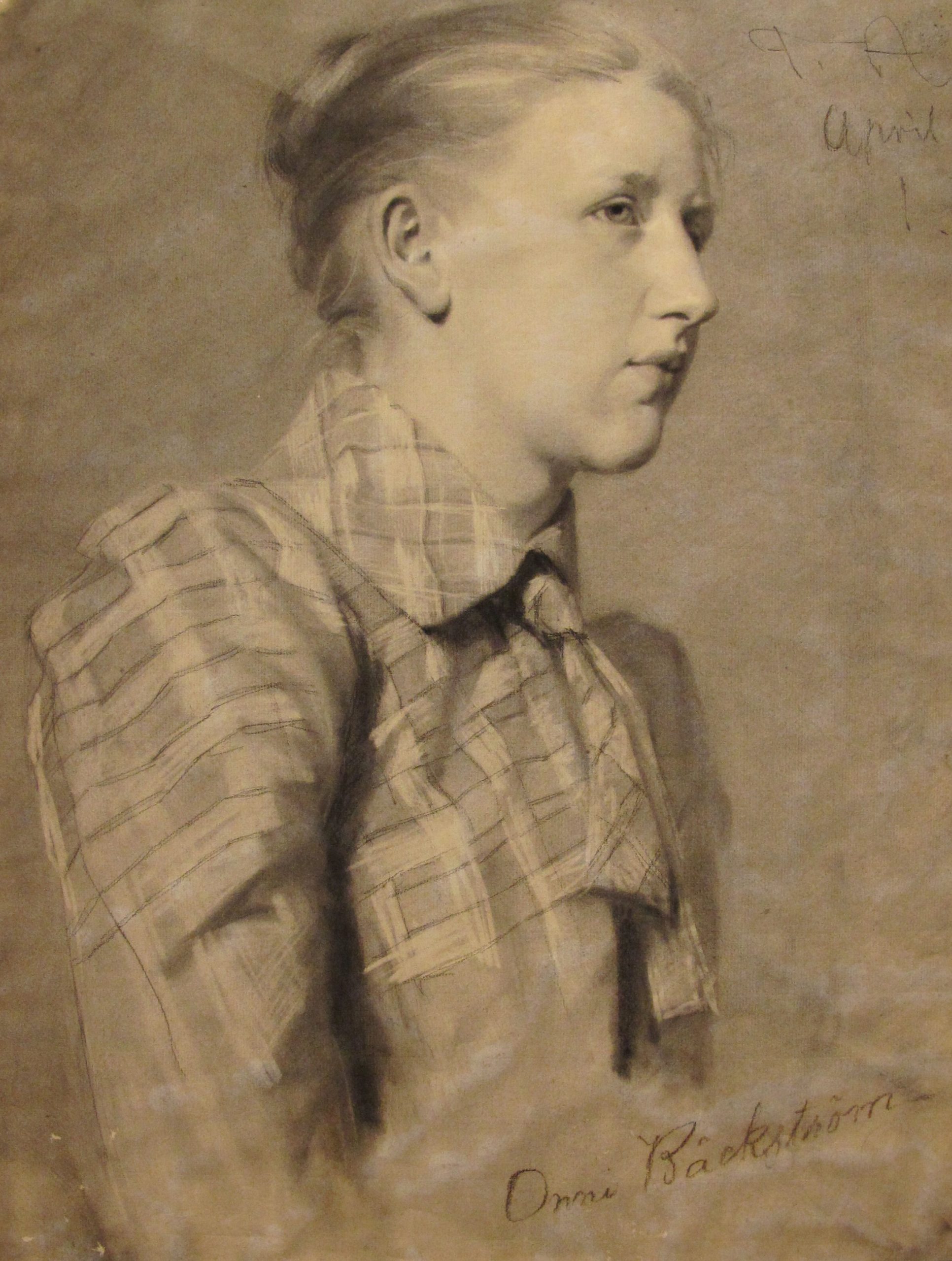 Drawing of a woman with a check shirt and hair in a bun, halv figure, profile.