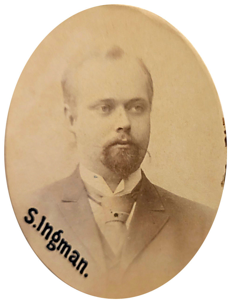 An oval photo of a fairly young man with a beard.