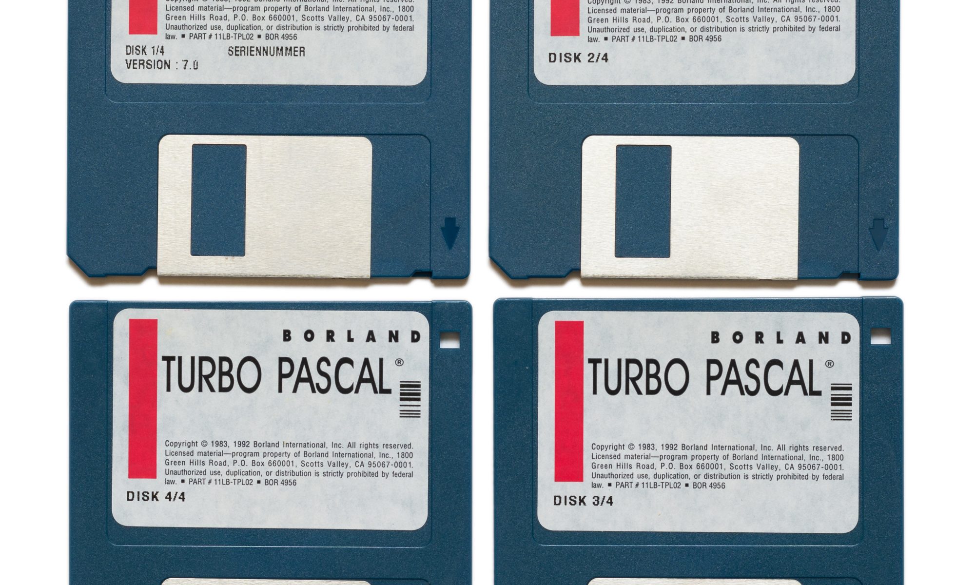 Turbo Pascal 7.0. -asennuslevykkeitä