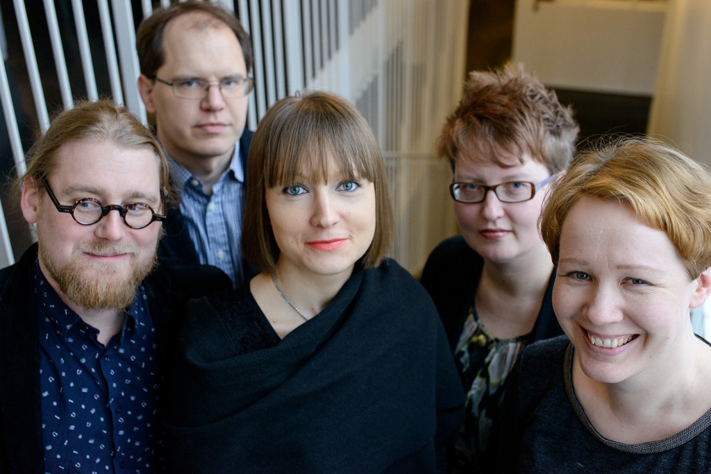 Vasemmalta Pauli Rautiainen, Riku Neuvonen, Anette Alén-Savikko, Outi Oja ja Sanna Nyqvist